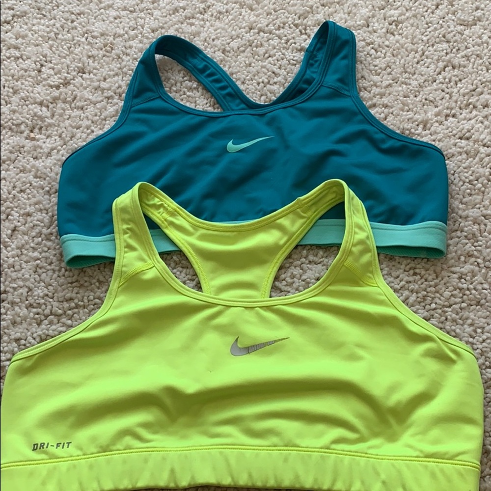 Sports bra